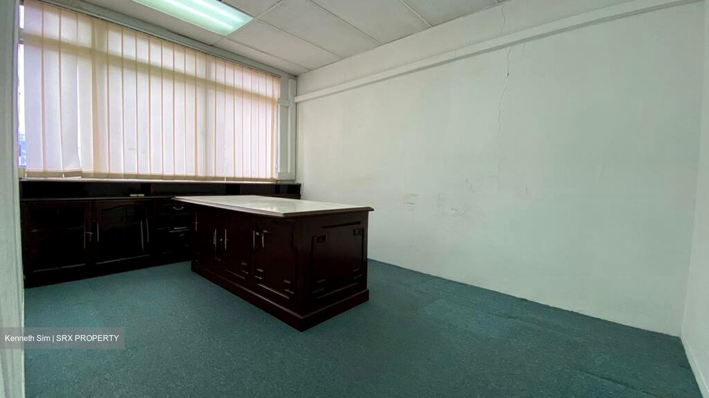 Golden Sultan Plaza (D7), Office #523208921
